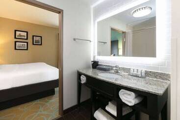 Отель La Quinta By Wyndham Clinton Historic Route 66