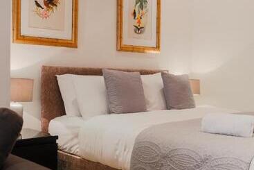 Отель Stayinn Monument