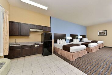 Отель Western Inn & Suites