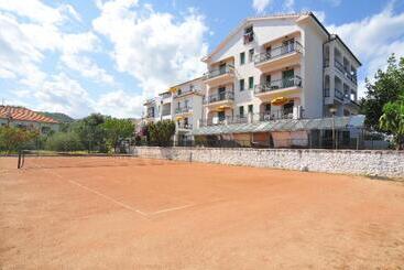 آپارتمان Il Borgo Degli Ulivi Resort