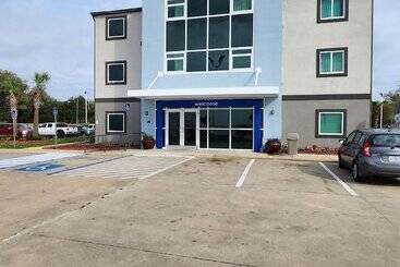 Motel 6biloxi, Ms  Beach