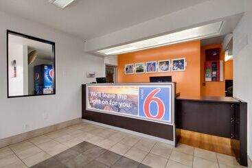 汽车旅馆  Avera Suites