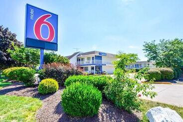 Motel 6windsor Locks, Ct  Hartford