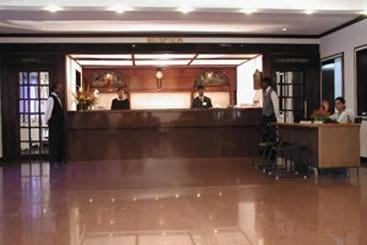 Velan Hotel Greenfields