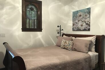 צימר Mcgrady Inn