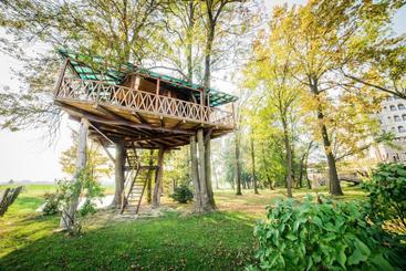 هتل Ethno Village Stanisici