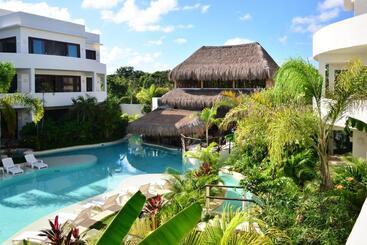 هتل Intima Resort Tulum Adults Only