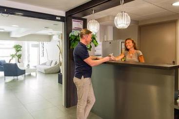 هتل Lagrange Vacances Les Patios Eugenie