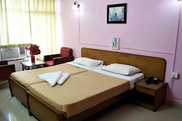 בית מלון כפרי Margao Residency