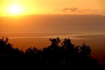 בית מלון כפרי Shayamoya Tiger Fishing And Game Lodge