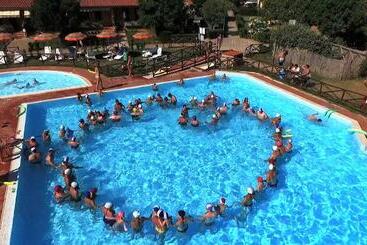 ホテル Villaggio Mare Si