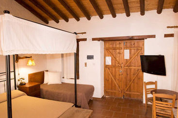 Linos Inn