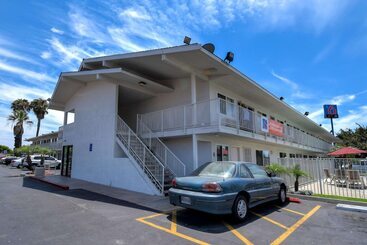 Motel 6 Westminster, Ca   South   Long Beach Area