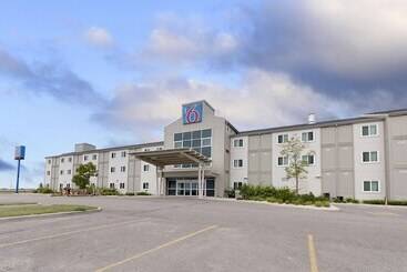Motel 6 Brandon, Mb
