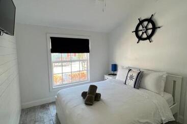 Мотель Blue Waters Treasure Island