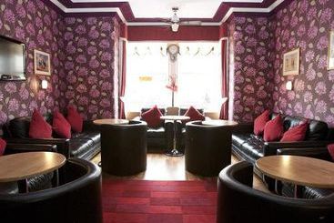 פנסיון Valentine Lodge Over 21 Adult Couples Only