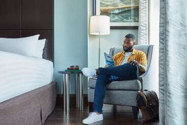 The Cotton Sail Hotel, Tapestry Collection By Hilton