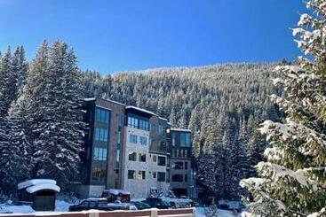 Отель Chill 402