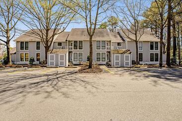 Отель Sea Colony 3003c West Lake Ct