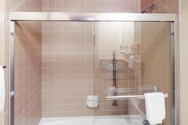 호텔 Village Square Condo #631