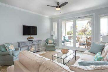 酒店 114 West Arctic