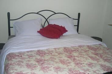 住宿加早餐  Cottage Jupiter 48 Avenue De Pujols Villeneuve Sur Lot