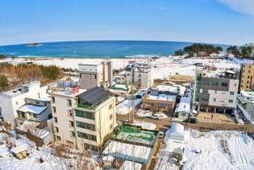 Sokcho Scsantorini Pension