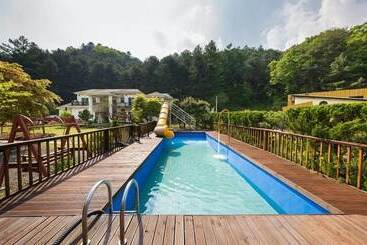 Yangpyeong Happy Story Pension