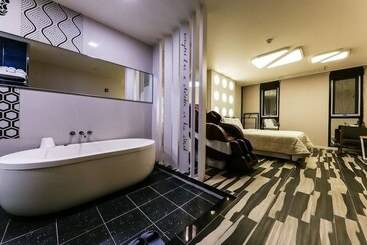 Okcheon Barbara Self Checkin Motel