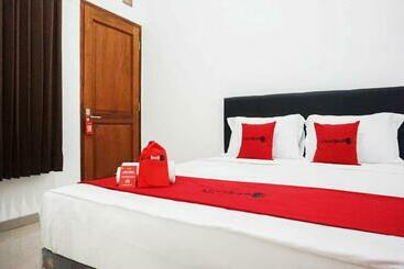 Otel Reddoorz @ Jalan Danau Limboto