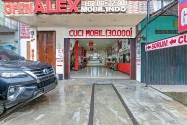 Отель Alex Hostel By Oyo Rooms