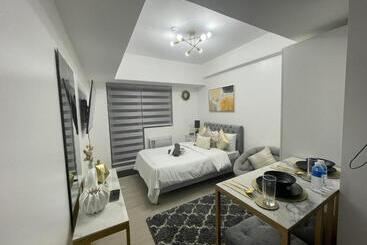 هتل آپارتمان Azure North Monaco Tower