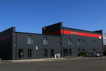 مبيت وإفطار M&w Hotel Wronowski