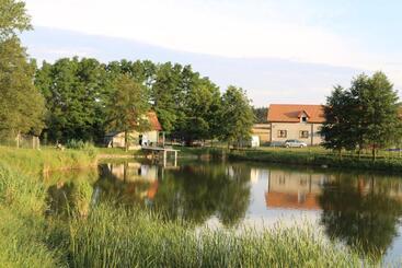 Agrowczasy Nad Stawem