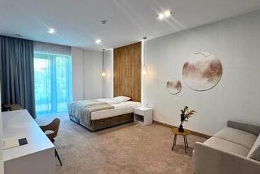 בית מלון כפרי & Restauracja Nad Sandelą