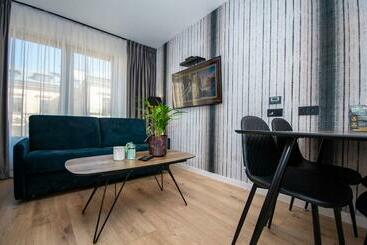 Inpoint Apartments G15 Near Old Town & Kazimierz District & Parking Option