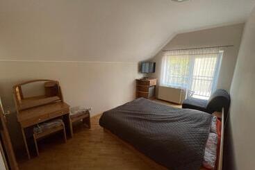 膳宿费 Pokoje Gościnne Estera