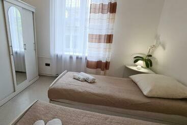 هاستل Cks Wrocław   Centrum Konferencyjno Szkoleniowe Cs Natura Tour