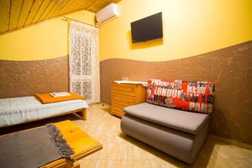 הוסטל Karczma Chęciny