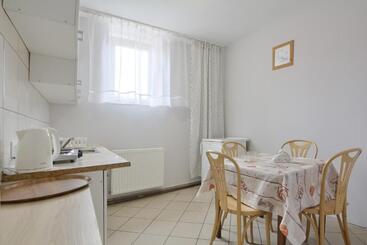 فندق صغير Noclegi Wałbrzych   Pokoje Konrad