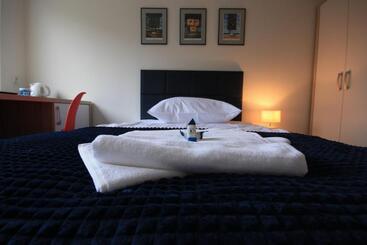 فندق صغير Studencki Dom Marynarza Pasat