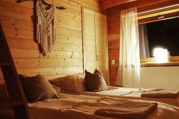 ベッドアンドブレックファースト Apartament Na Pięterku