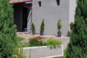 مبيت وإفطار śmieszek