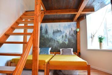 민박 Pasmanteria U Mimi