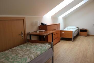 Dom Studenta Pans   Akademik, Hostel