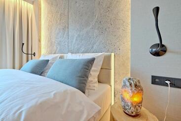 هتل آپارتمان Harda House Friends & Spa