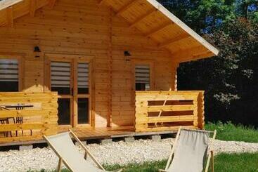 Dwór Piotra I Pawła  Pokoje I Domki