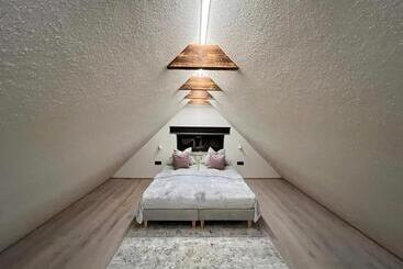 بنسيون Black House 88