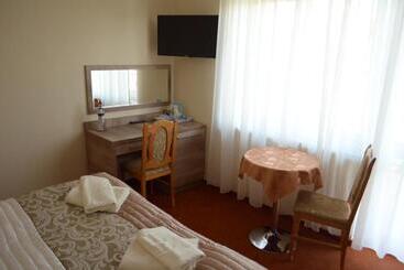 פנסיון Willa Mewa