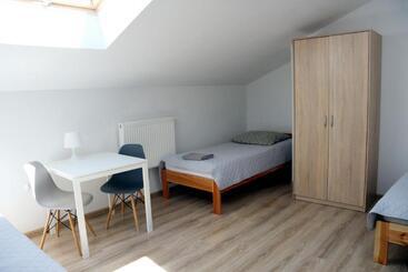 호스텔 Pokoje Gościnne W Wse